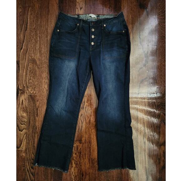 Frye And Co. Jeans Women's Sz 12 32x26*Short Dark Wash Button Fly Bootcut Faded - Picture 7 of 7